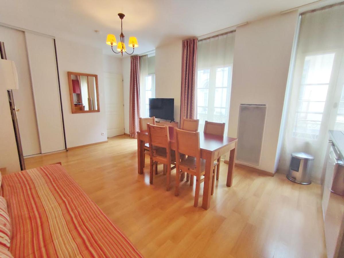 Ostal, T3, Centre Luchon, Wifi, Casier A Skis, Ascenseur, 6 Personnes Bagnères-de-Luchon Eksteriør bilde
